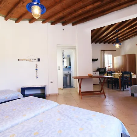 Apartman Smaragda & *