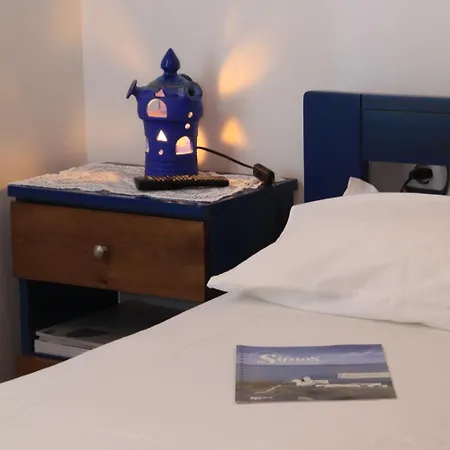 Smaragda & Apartament Platis Gialos (Sifnos)