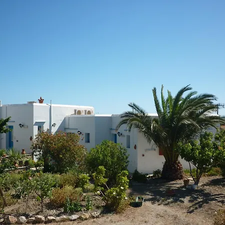 Smaragda & Lägenhet Platis Gialos (Sifnos)