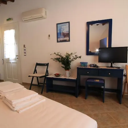 Apartment Smaragda & *