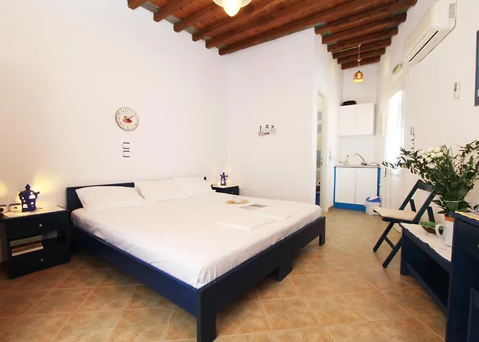 Smaragda & * Platis Gialos (Sifnos)